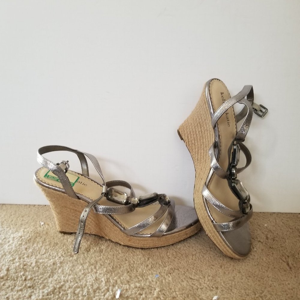 Silver/Pewter sandal,